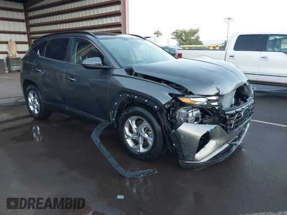 2022 Hyundai Tucson SEL with VIN 5NMJB3AE8NH018358, listed as a IAAI auction lot 41678049 with 29,591 mi miles. Bid and sale history available at carsss.com. Image 1.