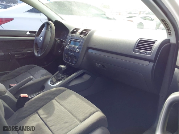 2007 Volkswagen Rabbit with VIN WVWDS71K67W032169, listed as a IAAI auction lot 41928181 with 145,791 mi miles. Bid and sale history available at carsss.com. Image 5.