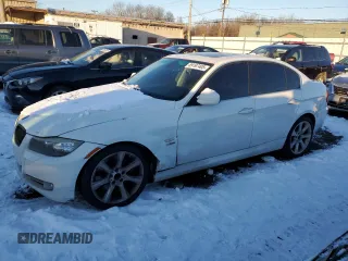 2011 BMW 3 Series 335i xDrive with VIN WBAPL5G57BNN21899, listed as a Copart auction lot 89197405 with 220,430 mi miles and Clean Title. Bid and sale history available at carsss.com. Image 1.