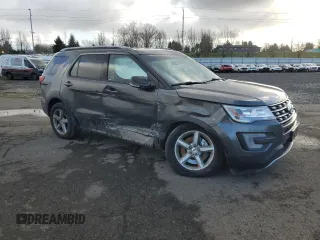 2017 Ford Explorer XLT with VIN 1FM5K8D87HGE12879, listed as a Copart auction lot 46626775 with 121,654 mi miles and Salvage Title. Bid and sale history available at carsss.com. Image 4.