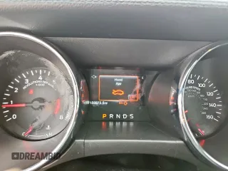 2015 Ford Mustang V6 z VIN 1FA6P8AM1F5403492, wystawiony jako Copart lot #59316325 z przebiegiem 150 872 mil mil oraz Szkoda całkowita • Salvage title. Historia ofert i sprzedaży dostępna na DreamBid. Obrazek 9.