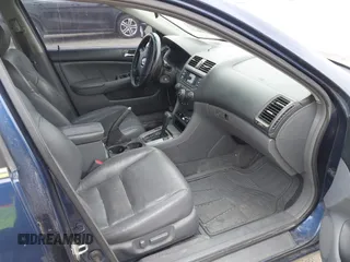 2004 Honda Accord EX z VIN 1HGCM66524A019562, wystawiony jako IAAI lot #42094787 z przebiegiem 248 858 mil mil oraz . Historia ofert i sprzedaży dostępna na DreamBid. Obrazek 5.