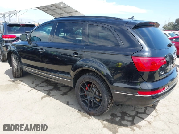 2011 Audi Q7 3.0L TDI Premium Plus with VIN WA1LMAFE0BD010544, listed as a IAAI auction lot 42017211 with 121,644 mi miles. Bid and sale history available at carsss.com. Image 3.