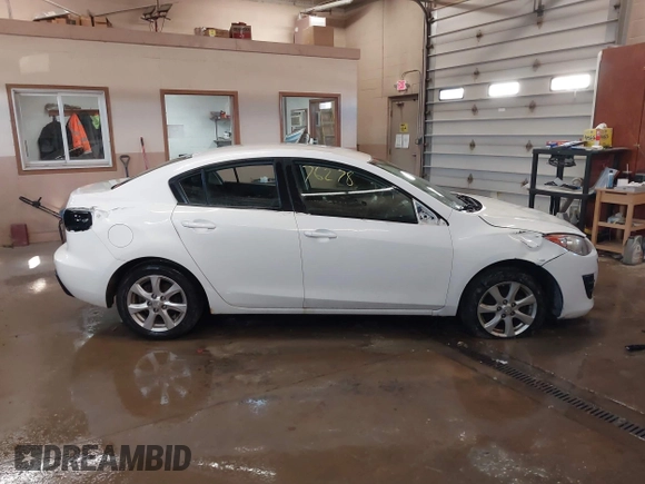 2010 Mazda 3 i SV with VIN JM1BL1SF5A1221905, listed as a IAAI auction lot 41876278 with 131,127 mi miles and . Bid and sale history available at DreamBid. Image 13.