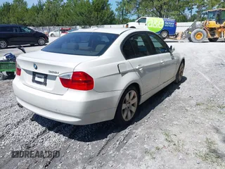2007 BMW 3 Series 328i с VIN WBAVA37537NL16671, выставлен на аукционе IAAI как лот 42553608 с пробегом 154 319 миль миль и . История ставок и продаж доступна на DreamBid. Изображение 4.
