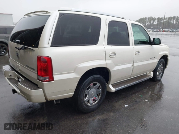 2006 Cadillac Escalade z VIN 1GYEK63N96R105841, wystawiony jako IAAI lot #41550887 z przebiegiem 311 218 mil mil oraz . Historia ofert i sprzedaży dostępna na DreamBid. Obrazek 4.