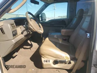 2003 Ford F-250 XL с VIN 1FTNW21L33EC23486, выставлен на аукционе Copart как лот 48821505 с пробегом 245 794 миль миль и Списание • Salvage title. История ставок и продаж доступна на DreamBid. Изображение 7.