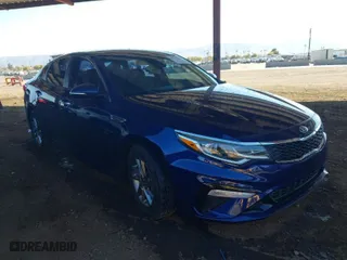 2019 Kia Optima S with VIN 5XXGT4L37KG353274, listed as a IAAI auction lot 41524460 with 82,532 mi miles. Bid and sale history available at carsss.com. Image 1.