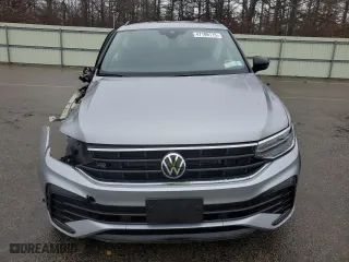 2024 Volkswagen Tiguan SE R-Line Black with VIN 3VV8B7AX5RM059395, listed as a Copart auction lot 47109115 with 5,652 mi miles and Salvage Title. Bid and sale history available at carsss.com. Image 5.
