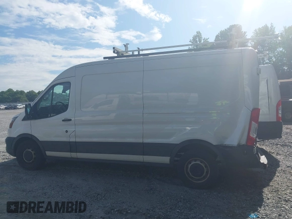 2020 Ford Transit Cargo с VIN 1FTBR1C83LKB26030, выставлен на аукционе IAAI как лот 42667583 с пробегом 83 826 миль миль и . История ставок и продаж доступна на DreamBid. Изображение 14.