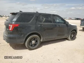 2017 Ford Police Interceptor Utility z VIN 1FM5K8AT7HGD60193, wystawiony jako Copart lot #46113325 z przebiegiem 135 014 mil mil oraz Szkoda całkowita • Salvage title. Historia ofert i sprzedaży dostępna na DreamBid. Obrazek 3.