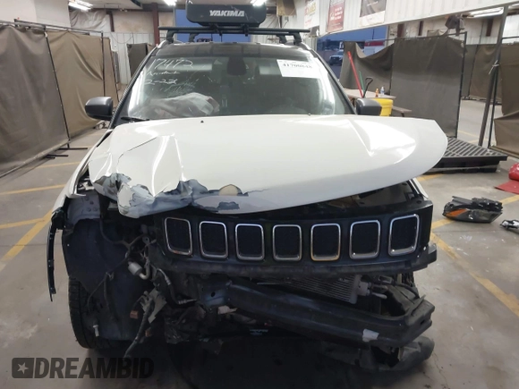 2019 Jeep Compass Trailhawk with VIN 3C4NJDDB8KT668110, listed as a IAAI auction lot 41700848 with 75,855 mi miles and . Bid and sale history available at carsss.com. Image 13.