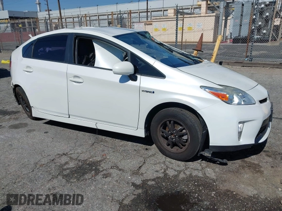 2014 Toyota Prius Four with VIN JTDKN3DU8E0386120, listed as a IAAI auction lot 41620589 with Not Provided miles. Bid and sale history available at carsss.com. Image 1.