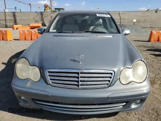 2005 Mercedes-Benz C 240 with VIN WDBRF61J45A719428, listed as a Copart auction lot 88686195 with 95,482 mi miles and Salvage Title. Bid and sale history available at DreamBid. Image 5.