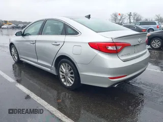 2015 Hyundai Sonata 2.4L Sport with VIN 5NPE34AF1FH124944, listed as a IAAI auction lot 42023381 with 169,376 mi miles. Bid and sale history available at carsss.com. Image 18.