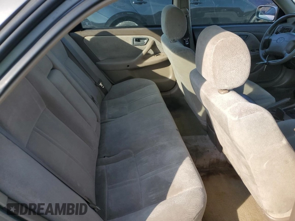 2001 Toyota Camry CE z VIN 4T1BG22K91U116124, wystawiony jako Copart lot #83041984 z przebiegiem 141 101 mil mil oraz Czysty tytuł • Clean title. Historia ofert i sprzedaży dostępna na DreamBid. Obrazek 10.