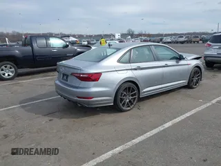 2021 Volkswagen Jetta S z VIN 3VW6T7BU3MM020687, wystawiony jako IAAI lot #41621894 z przebiegiem 25 837 mil mil oraz . Historia ofert i sprzedaży dostępna na DreamBid. Obrazek 4.