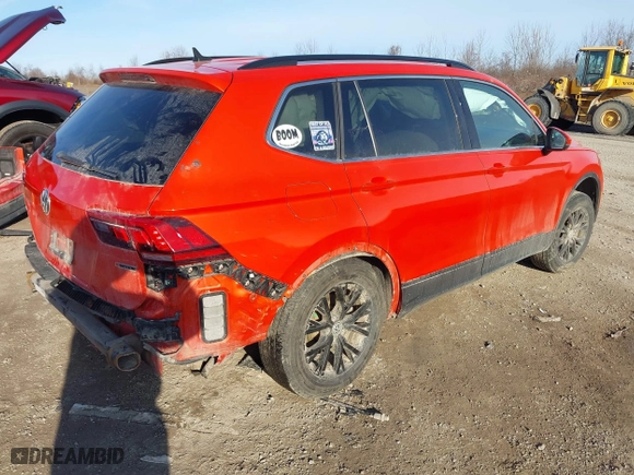 2019 Volkswagen Tiguan SE with VIN 3VV2B7AX5KM109109, listed as a IAAI auction lot 41768355 with 128,942 mi miles. Bid and sale history available at carsss.com. Image 4.