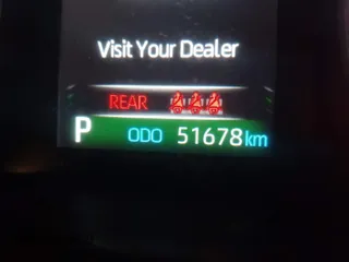 2022 Toyota RAV4 XLE Premium z VIN 2T3A1RFV1NW311285, wystawiony jako IAAI lot #42242488 z przebiegiem 51 678 mil mil oraz . Historia ofert i sprzedaży dostępna na DreamBid. Obrazek 15.