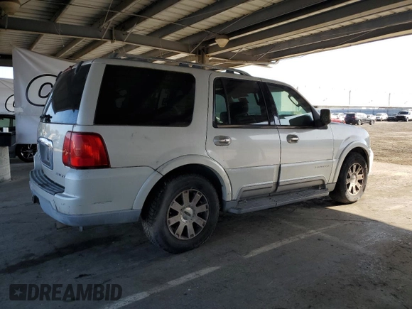 2004 Lincoln Navigator Luxury with VIN 5LMFU28R34LJ41588, listed as a Copart auction lot 59228125 with 200,699 mi miles and Clean title. Bid and sale history available at DreamBid. Image 3.
