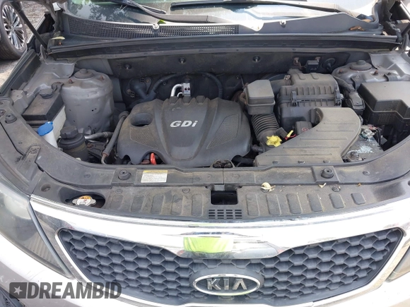 2013 Kia Sorento LX with VIN 5XYKT3A64DG357542, listed as a IAAI auction lot 42402188 with 171,648 mi miles and . Bid and sale history available at DreamBid. Image 10.