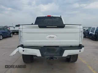 2019 Ford F-250 XL z VIN 1FT7W2BT8KEC07418, wystawiony jako IAAI lot #42261333 z przebiegiem 99 816 mil mil oraz . Historia ofert i sprzedaży dostępna na DreamBid. Obrazek 16.