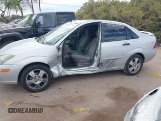2003 Ford Focus ZTS with VIN 1FAFP38343W294841, listed as a IAAI auction lot 42040502 with 187,242 mi miles and . Bid and sale history available at carsss.com. Image 15.