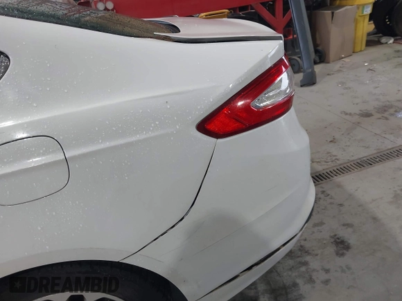 2016 Ford Fusion SE with VIN 1FA6P0H77G5114717, listed as a IAAI auction lot 42166800 with 186,610 mi miles and . Bid and sale history available at DreamBid. Image 18.