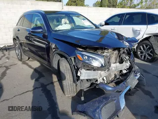 2019 Mercedes-Benz GLC with VIN WDC0G4JB6KF567472, listed as a IAAI auction lot 41691934 with 82,872 mi miles. Bid and sale history available at carsss.com. Image 1.