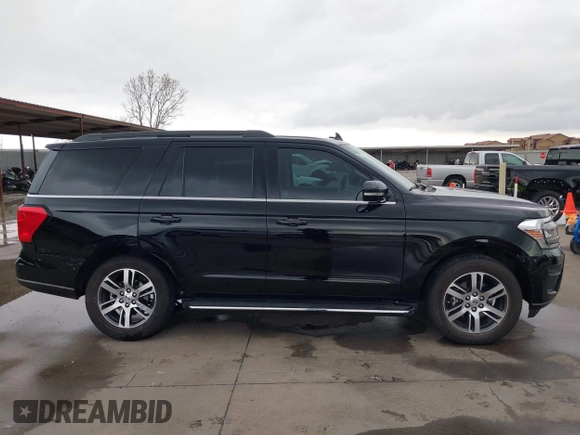 2022 Ford Expedition XLT with VIN 1FMJU1HT1NEA49551, listed as a IAAI auction lot 41912662 with 36,988 mi miles. Bid and sale history available at carsss.com. Image 13.