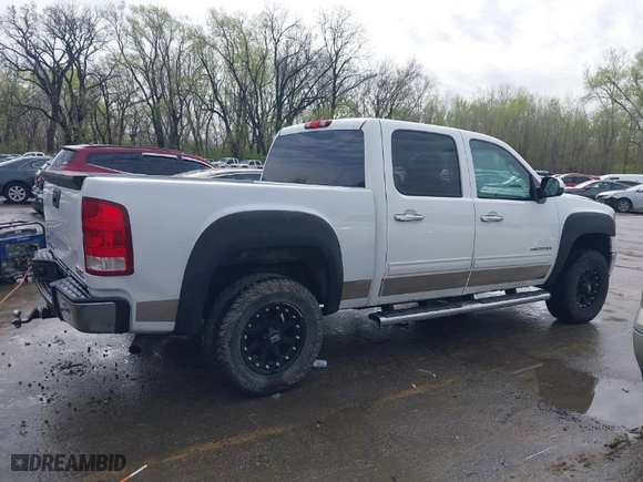 2010 GMC Sierra 1500 SLE with VIN 3GTRKVE31AG263130, listed as a IAAI auction lot 41903674 with 207,828 mi miles. Bid and sale history available at carsss.com. Image 14.