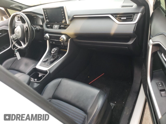 2020 Toyota RAV4 Hybrid XSE with VIN JTMEWRFV5LD541943, listed as a Copart auction lot 84005364 with 88,435 mi miles and Salvage title. Bid and sale history available at DreamBid. Image 8.