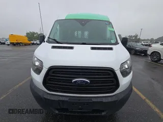 2018 Ford Transit с VIN 1FTYE1CM6JKB42240, выставлен на аукционе IAAI как лот 42624659 с пробегом 95 843 миль миль и . История ставок и продаж доступна на DreamBid. Изображение 6.