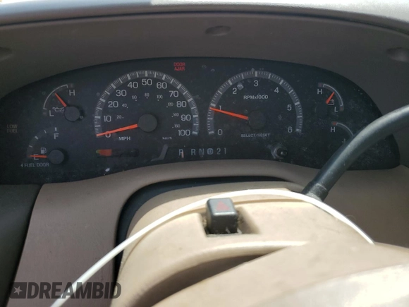 1999 Ford Expedition XLT z VIN 1FMPU18L0XLC10111, wystawiony jako Copart lot #52699205 z przebiegiem Nie podano mil oraz Szkoda całkowita • Salvage title. Historia ofert i sprzedaży dostępna na DreamBid. Obrazek 9.