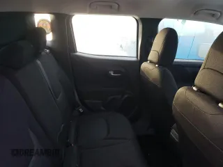 2020 Jeep Renegade Jeepster z VIN ZACNJAAB7LPL00686, wystawiony jako Copart lot #73235514 z przebiegiem 125 983 mil mil oraz Szkoda całkowita • Salvage title. Historia ofert i sprzedaży dostępna na DreamBid. Obrazek 10.