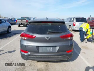 2017 Hyundai Tucson SE Plus with VIN KM8J33A40HU459575, listed as a IAAI auction lot 41703139 with 189,955 mi miles. Bid and sale history available at carsss.com. Image 16.