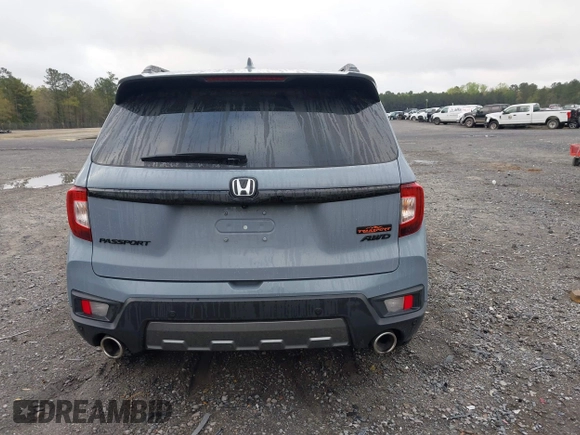 2024 Honda Passport TrailSport with VIN 5FNYF8H6XRB017735, listed as a IAAI auction lot 41931822 with 20,815 mi miles and . Bid and sale history available at DreamBid. Image 16.