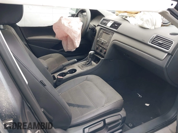 2014 Volkswagen Passat SE with VIN 1VWBT7A31EC109250, listed as a IAAI auction lot 33727929 with Not provided miles and . Bid and sale history available at DreamBid. Image 5.