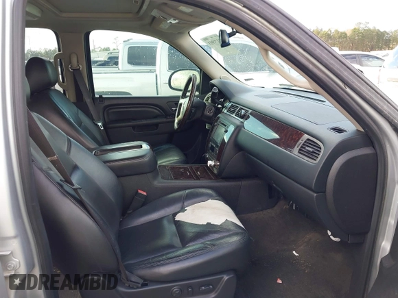 2012 GMC Yukon Denali with VIN 1GKS1EEF0CR256515, listed as a IAAI auction lot 41079993 with 207,470 mi miles. Bid and sale history available at carsss.com. Image 5.