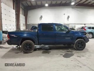 2007 Toyota Tacoma with VIN 5TELU42N47Z426804, listed as a IAAI auction lot 41543032 with 245,428 mi miles and . Bid and sale history available at DreamBid. Image 13.