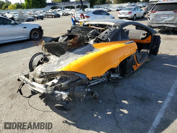 2019 McLaren 570S z VIN SBM13FAA4KW007983, wystawiony jako Copart lot #64694102 z przebiegiem Nie podano mil oraz . Historia ofert i sprzedaży dostępna na DreamBid. Obrazek 4.