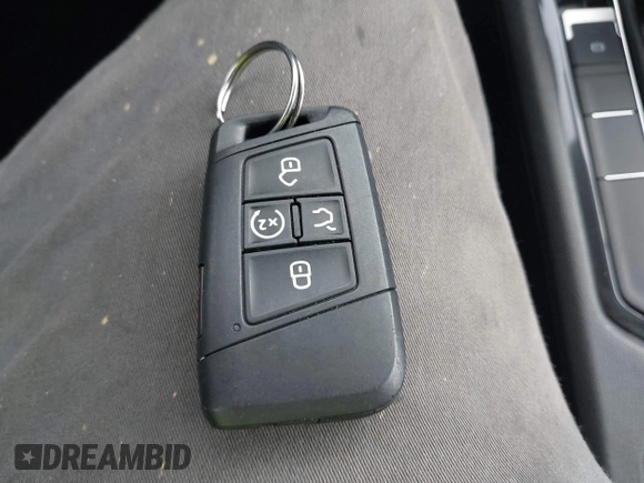 2023 Volkswagen Tiguan SE R-Line Black с VIN 3VVCB7AX3PM131427, выставлен на аукционе IAAI как лот 42314267 с пробегом 19 250 миль миль и . История ставок и продаж доступна на DreamBid. Изображение 11.