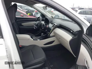 2024 Hyundai Tucson SE with VIN 5NMJA3DE8RH374832, listed as a IAAI auction lot 41472488 with 4,506 mi miles and . Bid and sale history available at DreamBid. Image 5.