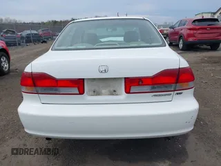2001 Honda Accord EX z VIN 1HGCG16551A053095, wystawiony jako IAAI lot #41892751 z przebiegiem Nie podano mil oraz . Historia ofert i sprzedaży dostępna na DreamBid. Obrazek 16.