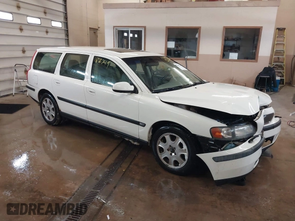 2001 Volvo V70 с VIN YV1SW53D011006843, выставлен на аукционе IAAI как лот 41582749 с пробегом 243 272 миль миль и . История ставок и продаж доступна на DreamBid. Изображение 1.