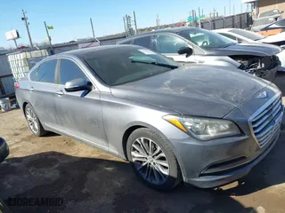 2015 Hyundai Genesis 3.8L with VIN KMHGN4JE1FU089897, listed as a IAAI auction lot 41687367 with 110,974 mi miles. Bid and sale history available at carsss.com. Image 13.