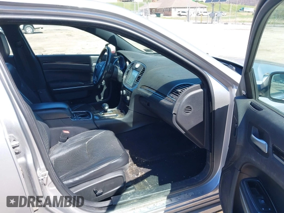2014 Chrysler 300 C with VIN 2C3CCAKG6EH379114, listed as a IAAI auction lot 41992957 with 151,949 mi miles and . Bid and sale history available at carsss.com. Image 5.