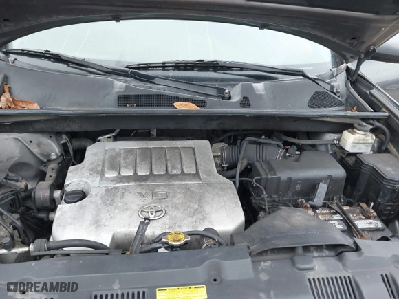 2011 Toyota Highlander with VIN 5TDZK3EH1BS024082, listed as a IAAI auction lot 41558934 with 220,549 mi miles. Bid and sale history available at carsss.com. Image 10.