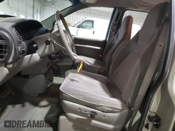 2000 Dodge Caravan SE with VIN 2B4GP45G7YR822770, listed as a Copart auction lot 86096444 with 128,592 mi miles and Salvage Title. Bid and sale history available at carsss.com. Image 7.