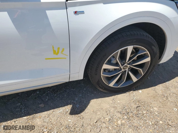 2024 Audi Q5 S line Premium with VIN WA1GAAFY9R2143457, listed as a Copart auction lot 51952465 with 1,480 mi miles and Salvage Title. Bid and sale history available at carsss.com. Image 13.